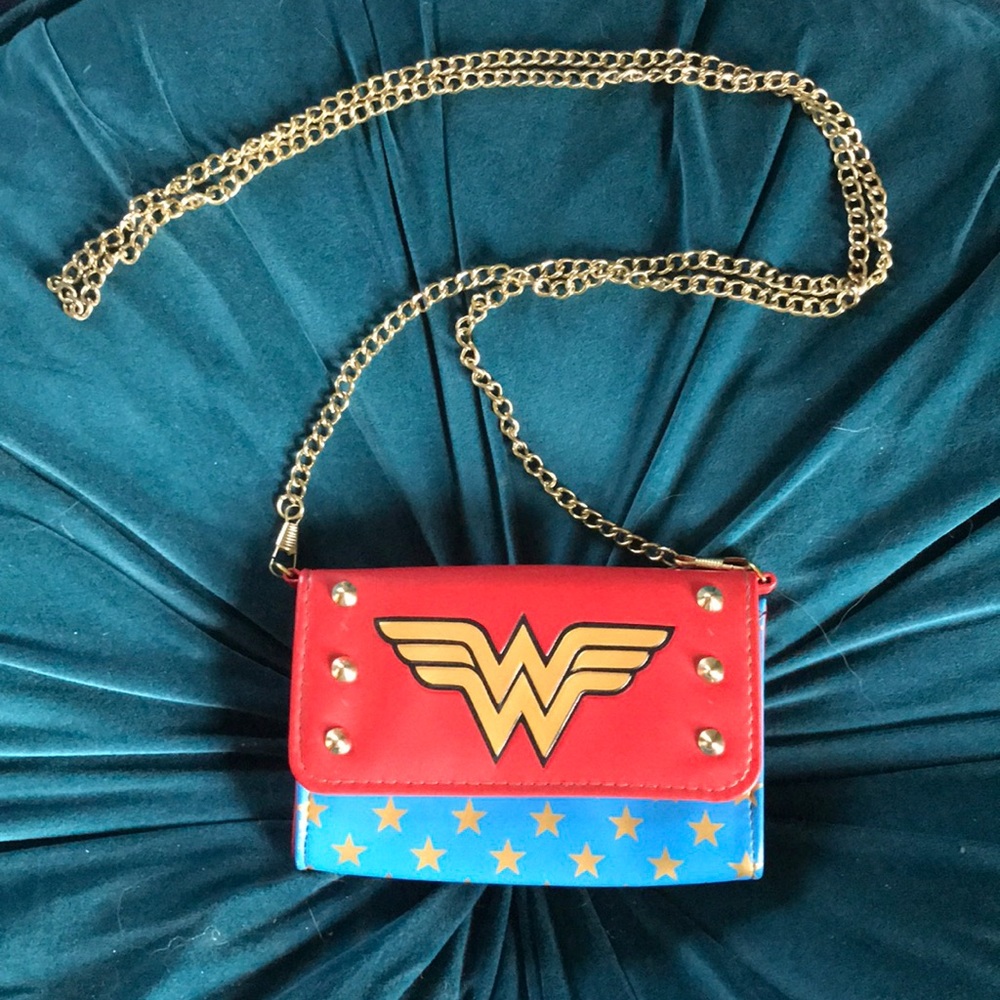 Wonder Woman mini purse